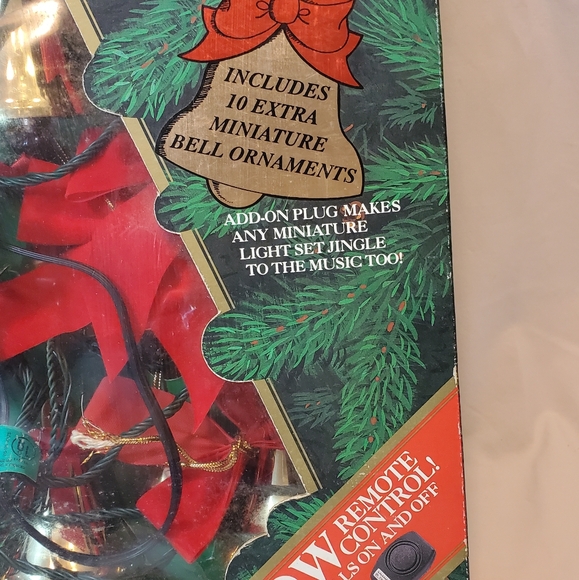 Bells Of Christmas Vtg 1992 Mr Christmas Musical Brass Bells Remote Control - Picture 4 of 14